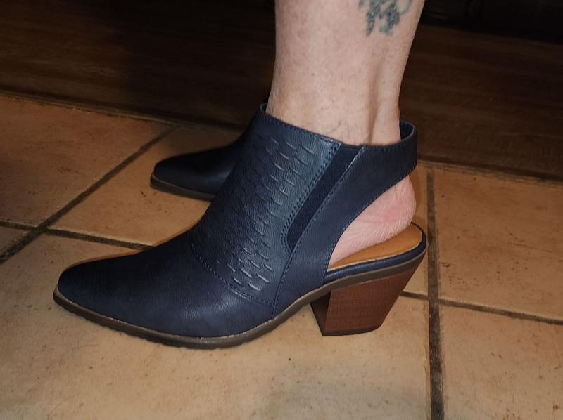 Cute with no comfort.