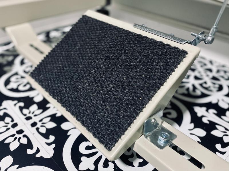 Small sewing machine project with a spare tile