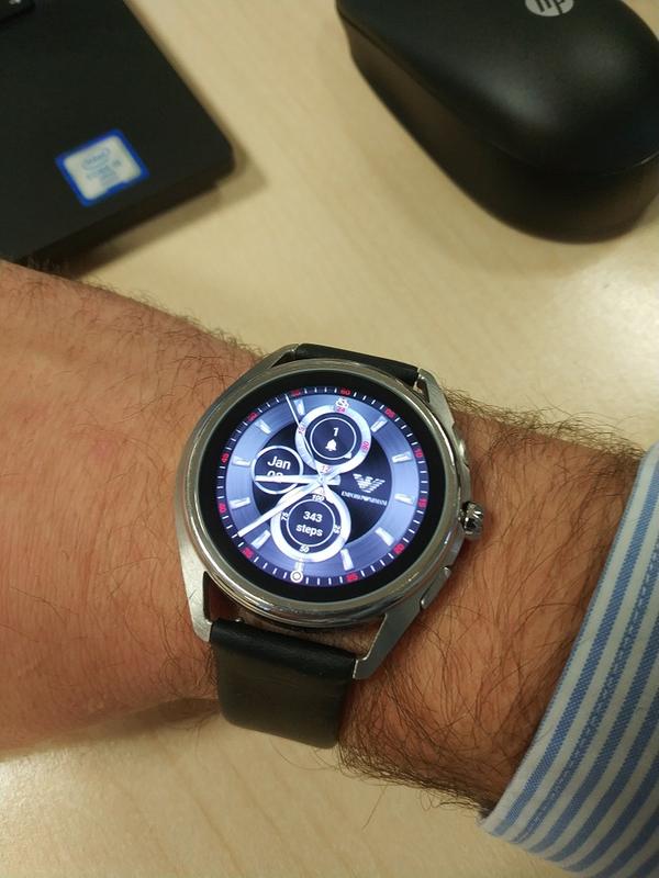 Wide range of watch faces