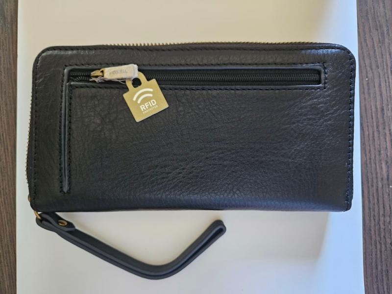 Amazon | [フォッシル] Travel Accessory-Travel Wallet Lainie