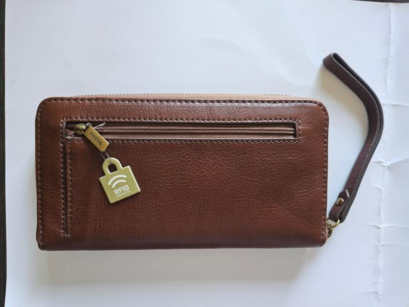 Jori RFID Zip Clutch - SWL3008001 - Fossil