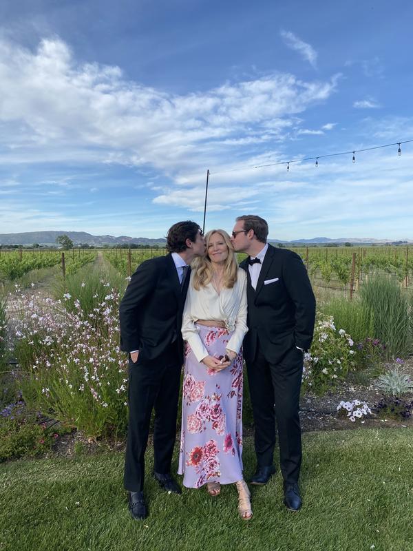 Review Thumbnail Image 0 254355311