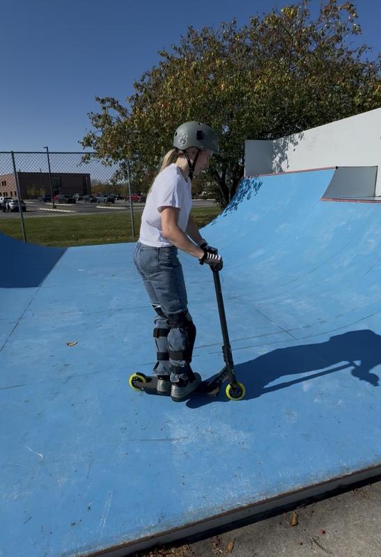 Review Thumbnail Image 0 364978289