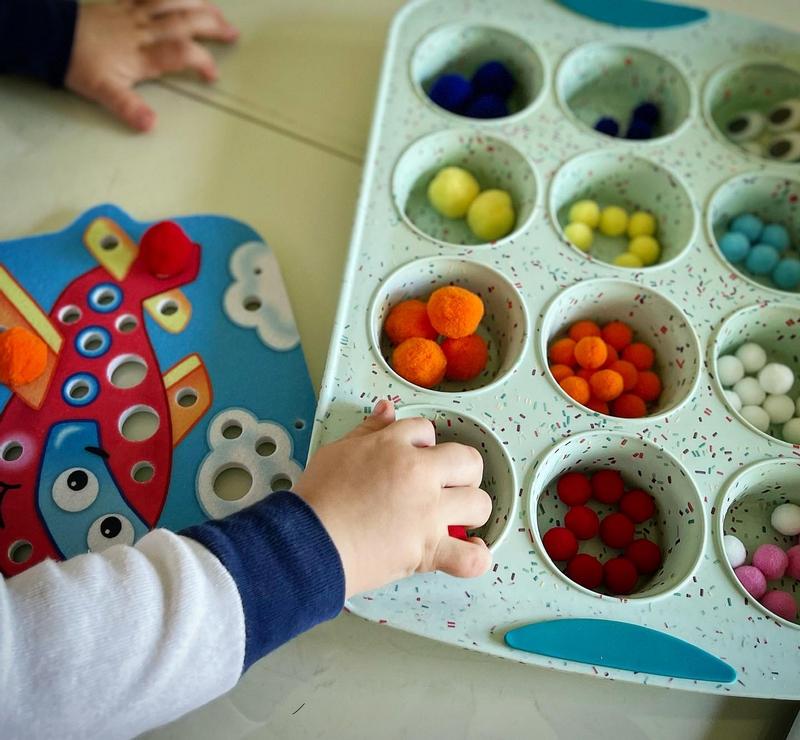 Jar Melo Pom Poms Toddler Crafts for Preschool Learning Activities, Sensory  Art Supplies for Fine Motor Skills & Color & Numbers & Size Education Kids