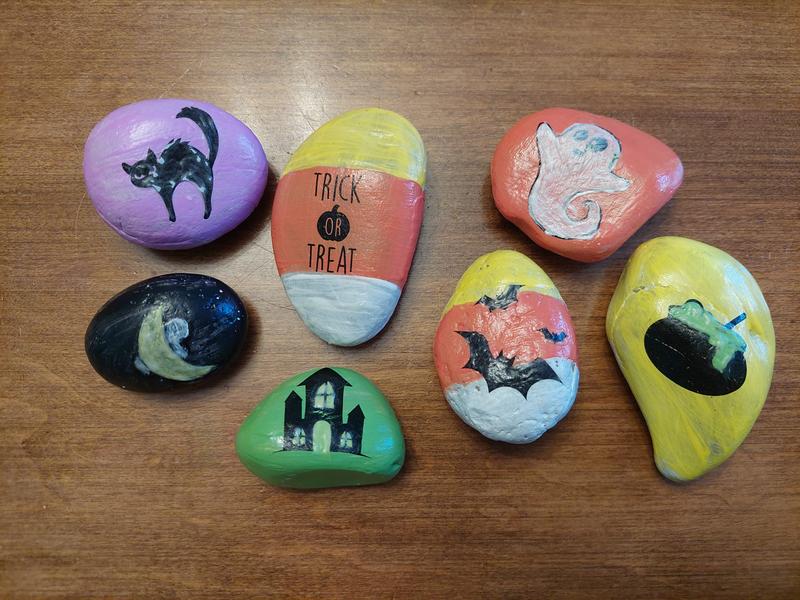 XXTOYS Halloween Rock Painting Kit - Glow in The Dark Rock Painting for  Kids - Arts and Crafts for Kids 4-6 - Hide and Seek Activities, Great Craft  Creative Halloween Toy & Gift for Ages 4-8 