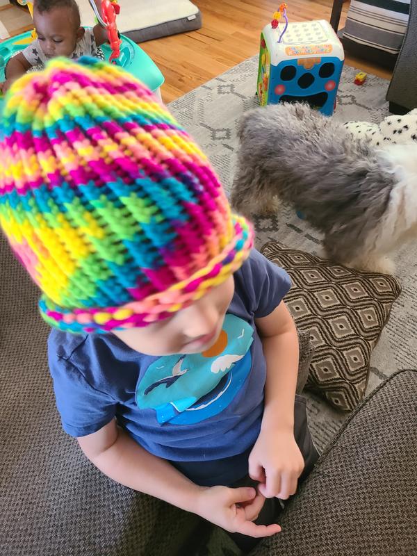  Style Me Up: Rainbow Knit Kit, Fun, Interactive Way for Kids to  Learn The Art of Loom Knitting, Easy to Follow Color Instructions, for Ages  8 and up : Arts, Crafts