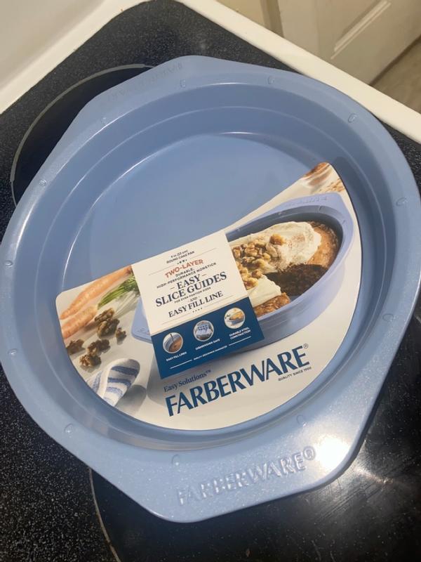 Farberware® 9'' x 13'' Covered Cake Pan