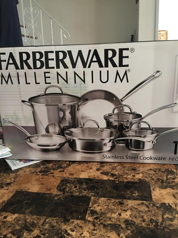 Farberware Millennium 3 qt. Stainless Steel Saucepan, with Lid