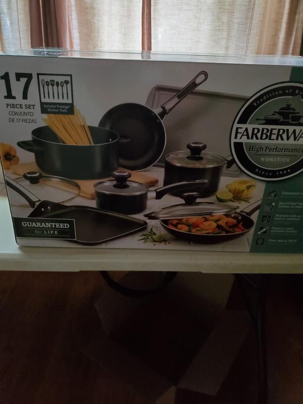 17 piece  Farberware set