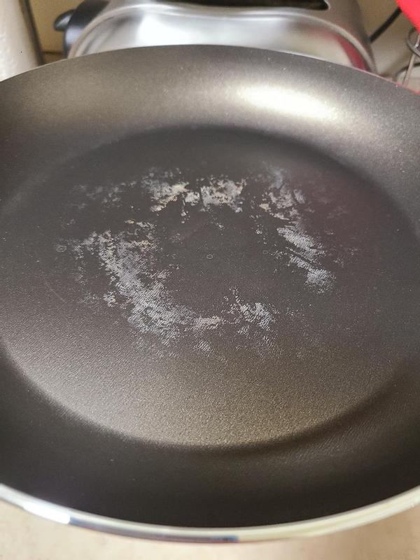 This pan was only used once. soaked and cleaned and this is the end result.