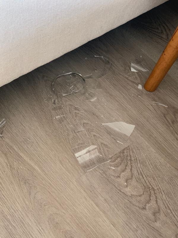 Pretty but not shatterproof at all