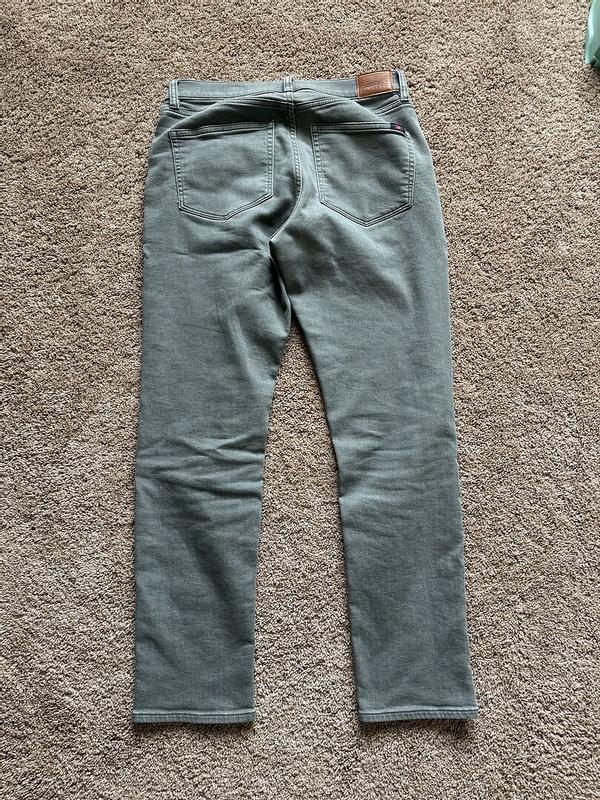 Review Thumbnail Image 0 384946388