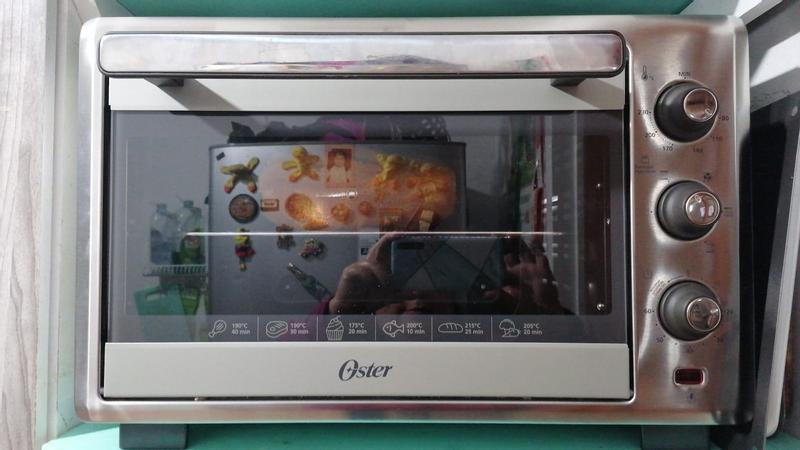 Horno con freidora de aire Oster® de 35L TSSTTVLS35 - Productos y