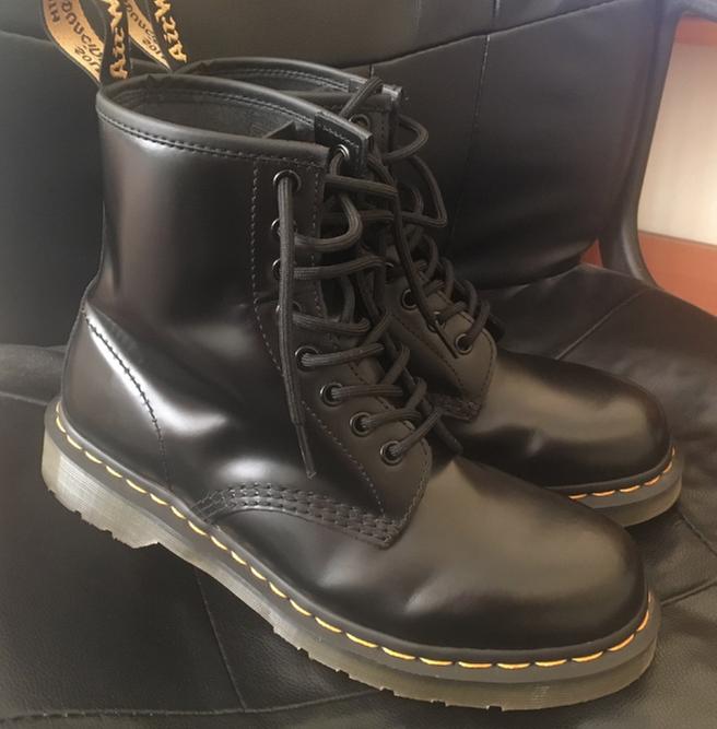 Dr hotsell martens falabella