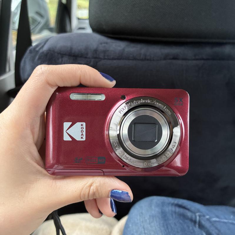 KODAK Kodak PIXPRO FZ55 Zoom 16X - Rojo | Falabella Chile