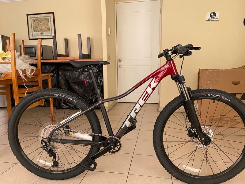 TREK Bicicleta Mountain Bike Marlin 6 Aro 27.5 Unisex Trek