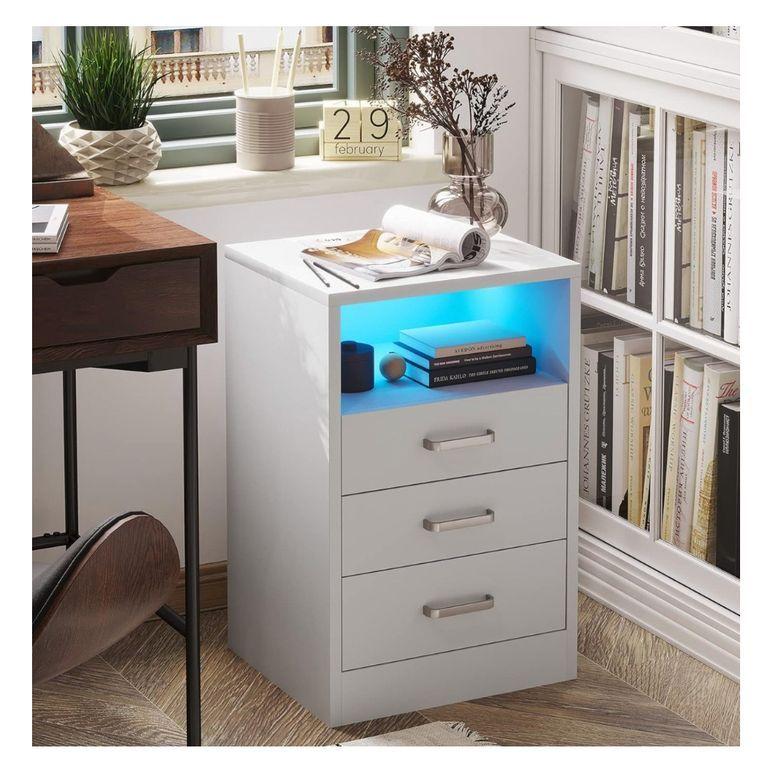 Foto de un cliente: Velador Con Luz Variable Con Panel De Enchufes 40*35*60cm
