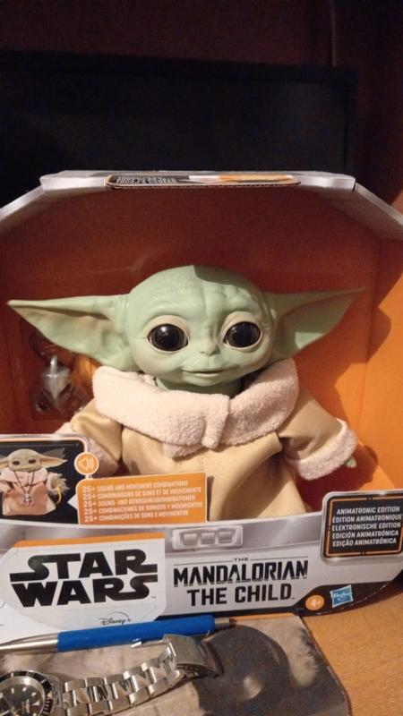 Baby Yoda selling animatronic