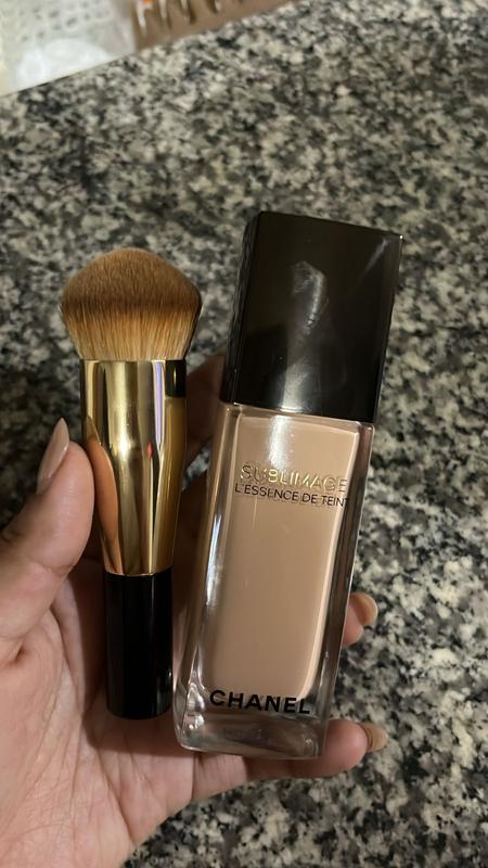 CHANEL SUBLIMAGE L´ESSENCE DE TEINT Fondo de Maquillaje en Suero