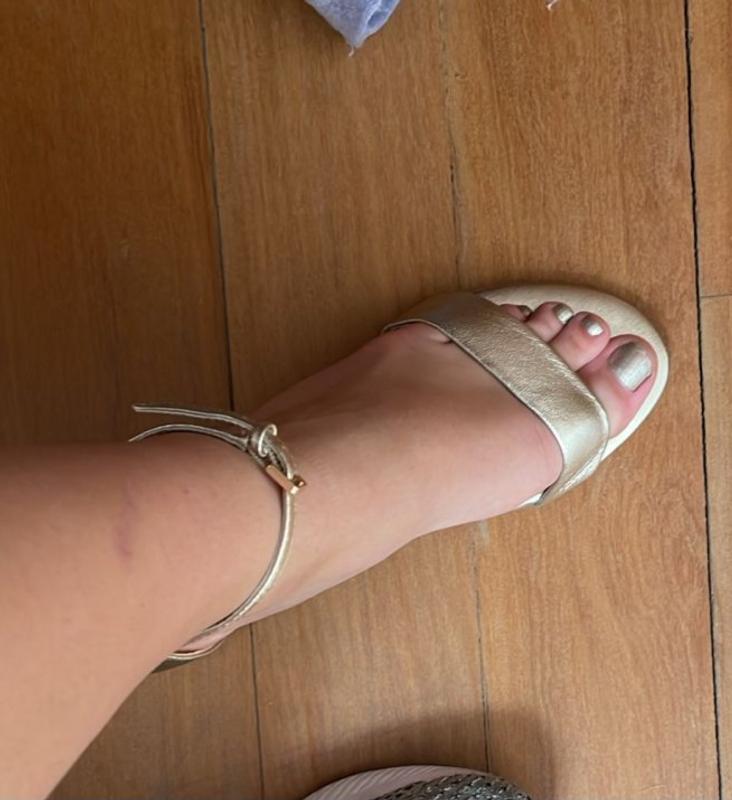 review-image-alt-35853162