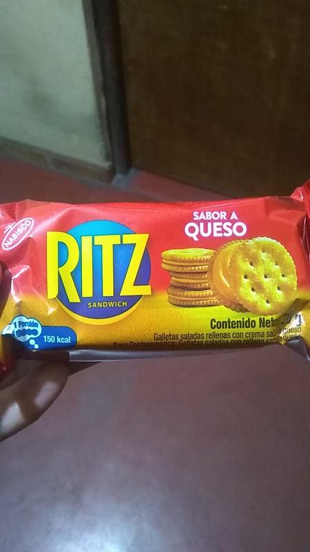 Galletas Saladas RITZ Sabor a Queso Bolsa 30g Paquete 6un - Oechsle