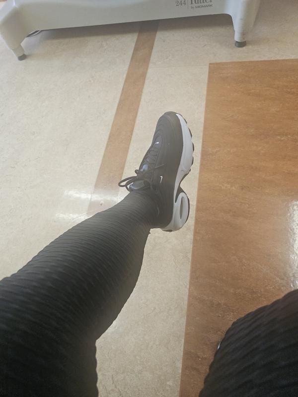 未使用　W NIKE AIR MAX PORTAL 24cm Nike Women's Air Max Portal Sneaker | Famous Footwear