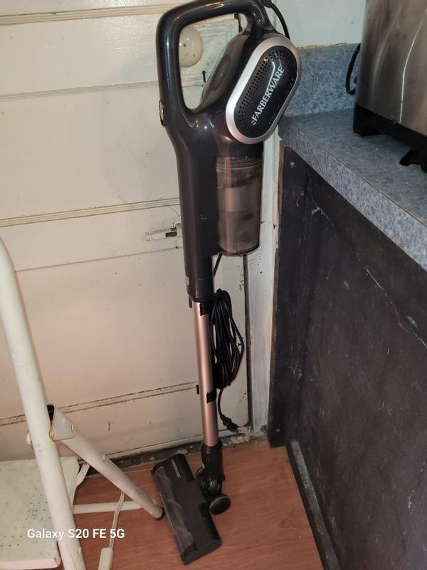 Customer photo for "Great Suction and Love the Lights"