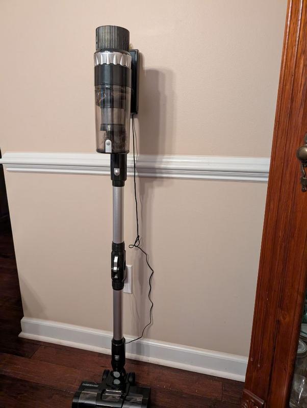 Customer photo for "This vacuum has great versatility and easy to hand"