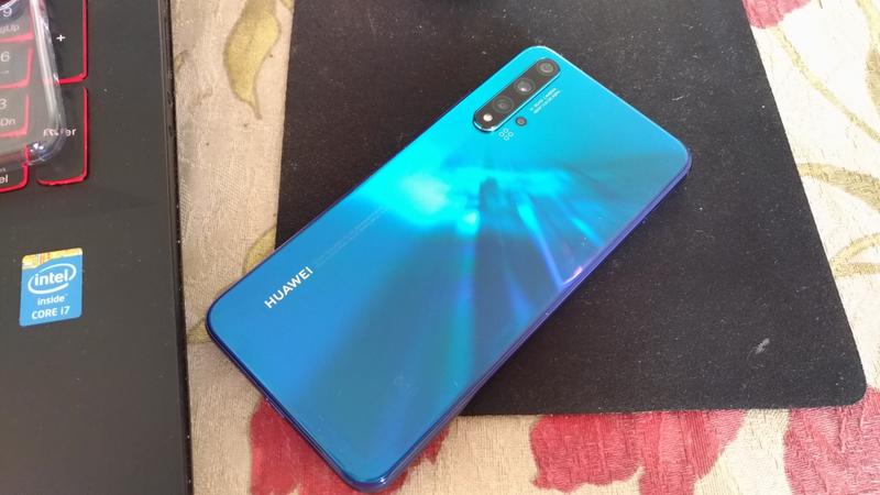 Huawei Nova 5T Crush Blue, com Tela de 6,26?, 4G, 128GB e Huawei Nova 5T Crush Blue, com Tela de 6,26?, 4G, 128GB e
