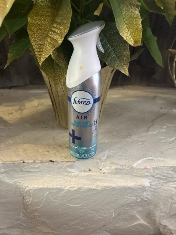 Febreze Heavy Duty Crisp Clean Odor-Fighting Air Freshener, 8.8 oz - City  Market