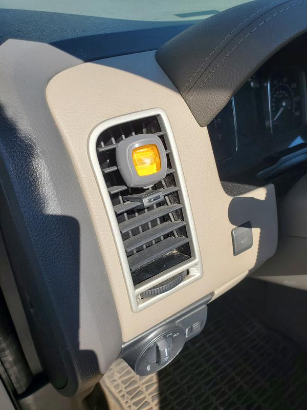 Fits In Vents Securely