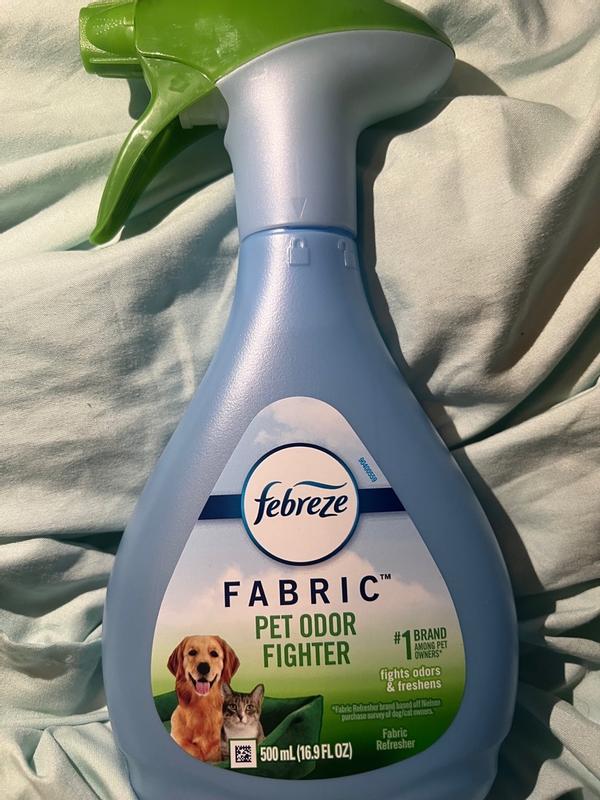 Febreze Odor-Fighting Fabric Refresher Pet Odor Fighter, 27 oz