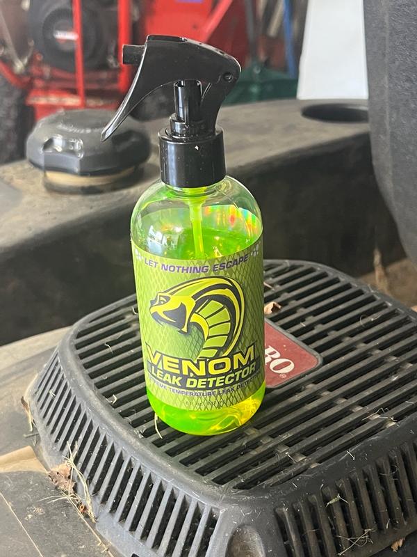 VENOM 8 oz. Leak Detector Spray with Visible Bubble Leak Detection