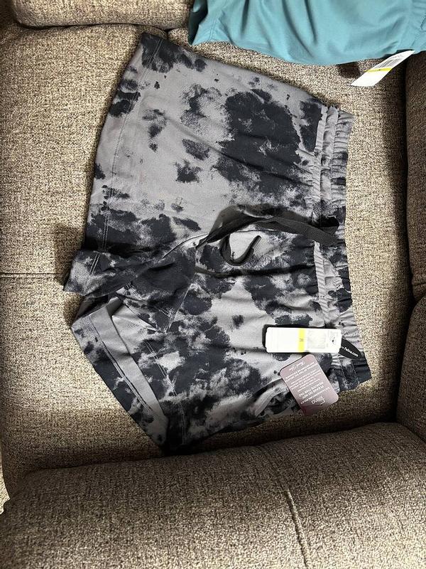 Review Thumbnail Image 0 340495978