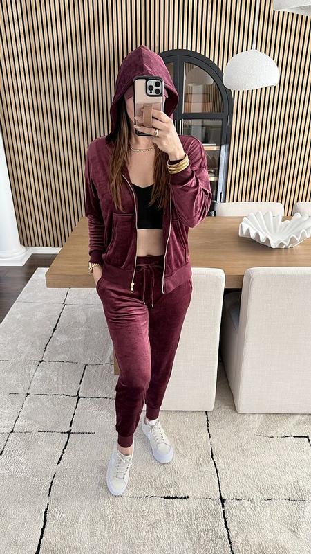 Customer photo for "It’s truly fit to size,"