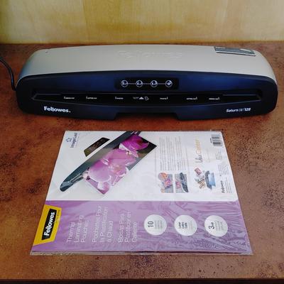 Dimension parfaite! Pas trop gros sur un bureau!