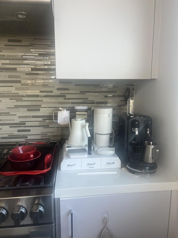 Customer carousel item 6.