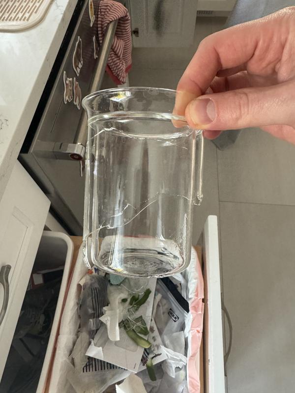 Customer photo for "Weak glass, already broke"