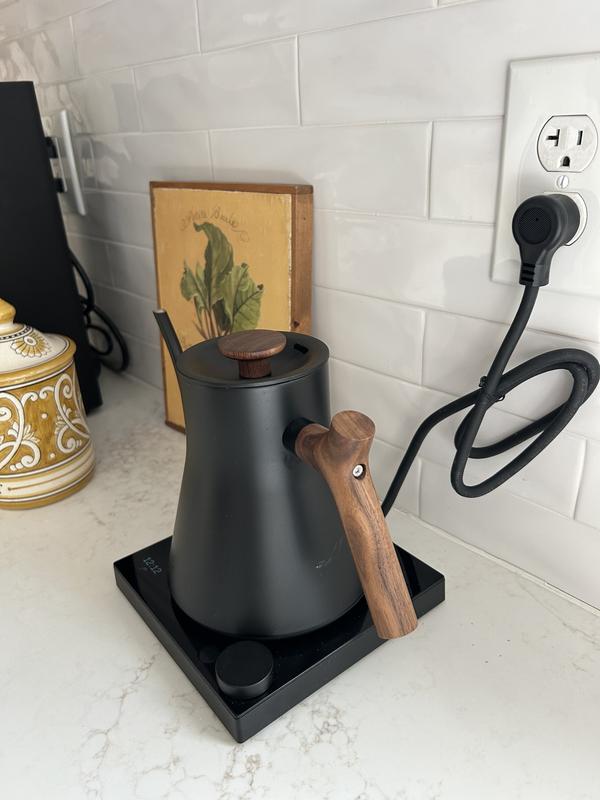 Customer carousel item 9.