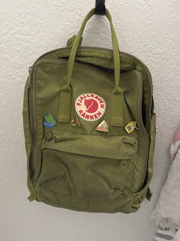 Army green fjallraven best sale