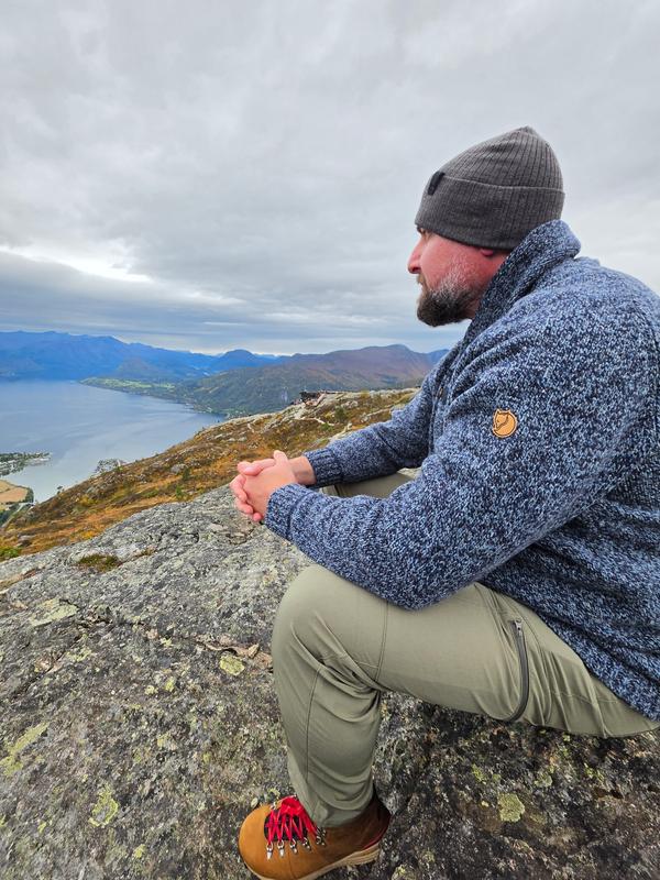 Customer photo for "Its a good sweater."