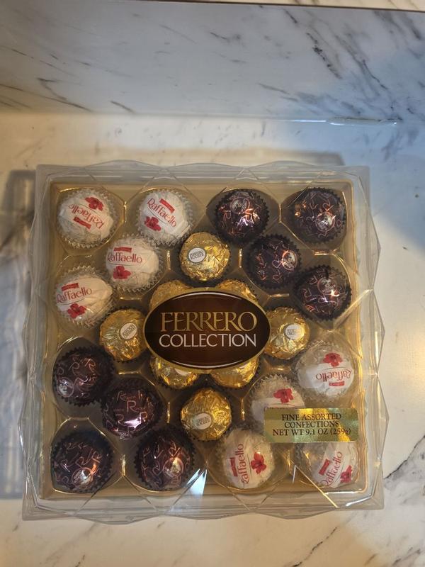 Ferrero Rocher 16-Piece Chocolate Collection Gift Box - 531755