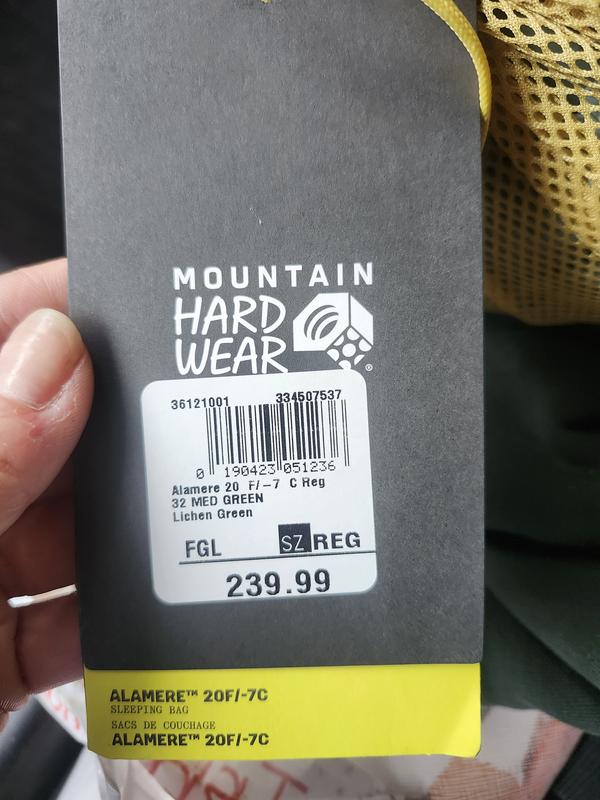 Note the discrepancy on the stuff sack vs the Sport Chek label