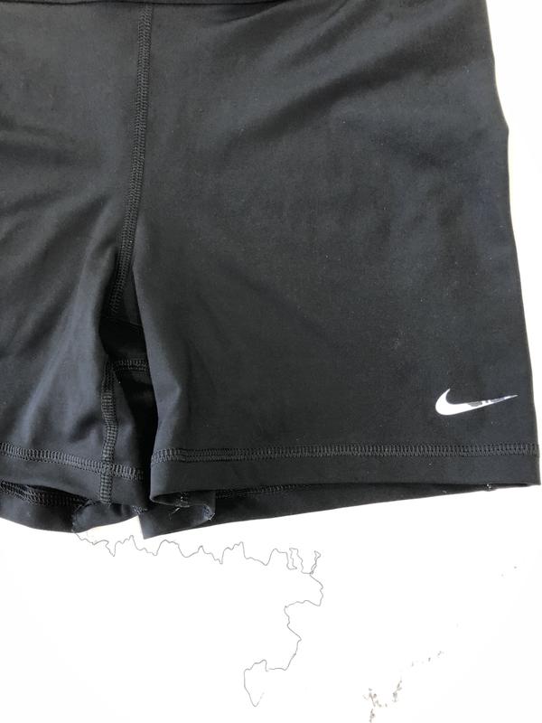 NIKE Pro 365 - Short ajusté pour femme