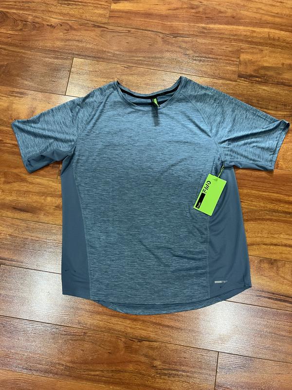 Front of tshirt (dots on left side of the shirt are from my wet hands - not damaged or part of design)