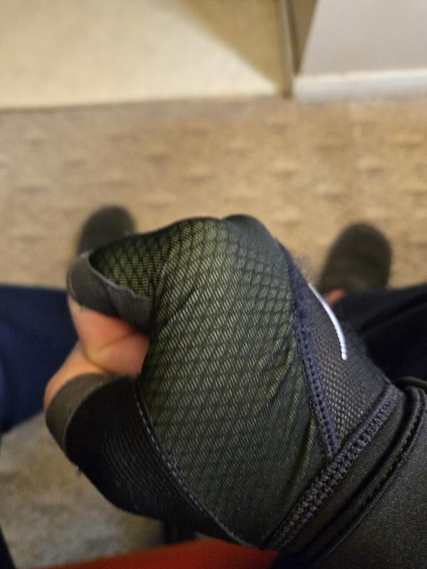 I like how it changes color when I grip
