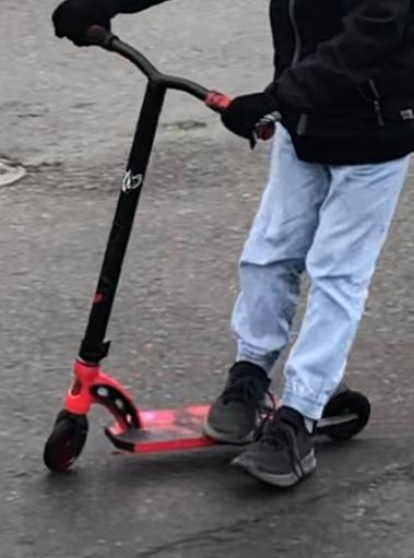 Different grip tape added.