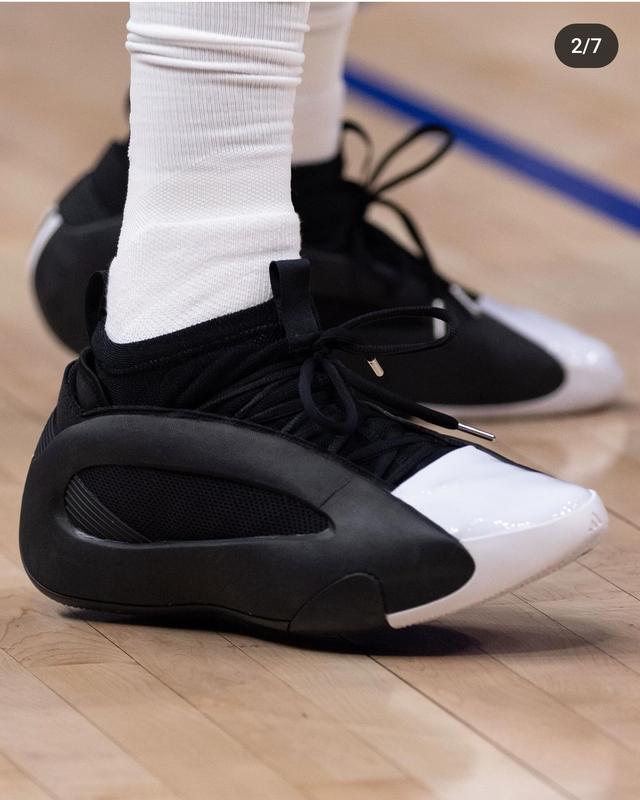 adidas Unisex Harden Volume 8 Basketball Shoes | SportChek