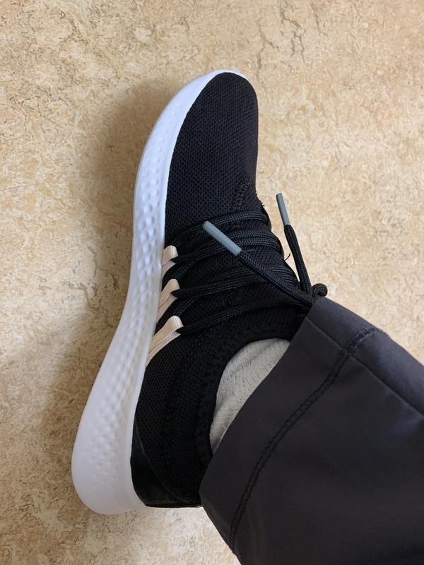 My first day to wear my new shoes, no pain or no discomfort at all. I will sure buy 1 more for everyday use outside work.Thank you Sports check.🙏🏼🙏🏼❤️❤️