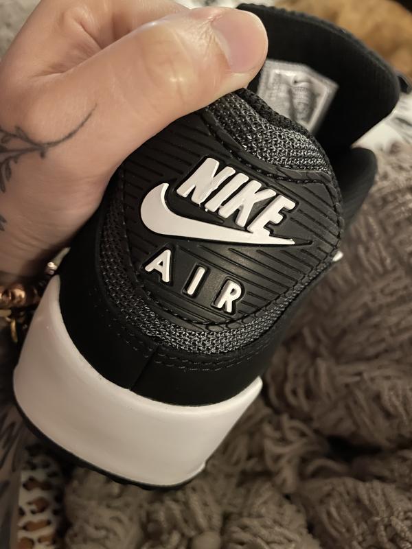 Looks like a fake shoe